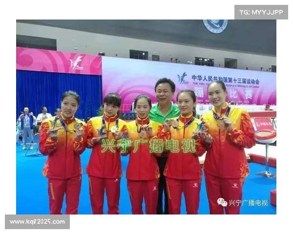 全运会成港澳展示风采平台，杜氏姐妹雪花项链寓意珍惜